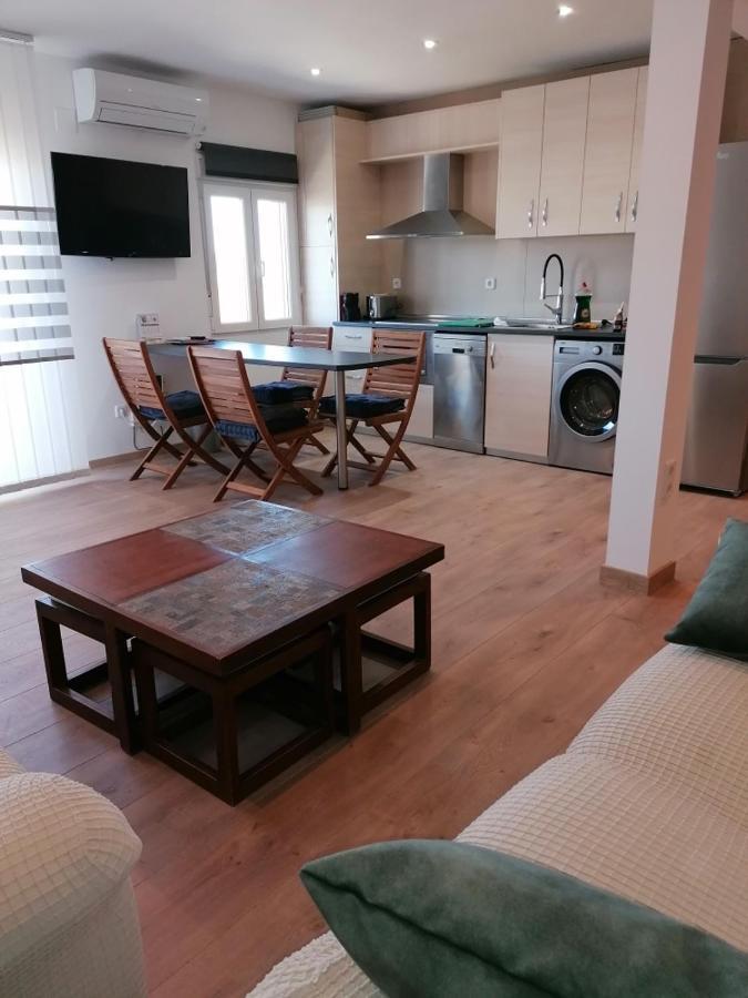 Vistas Apartment Buendia